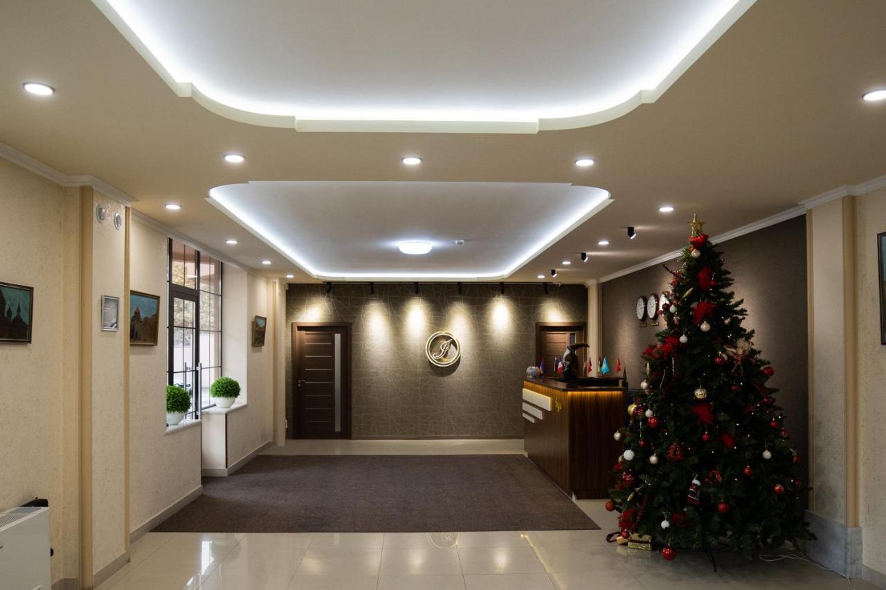 Inga Hotel יירבאן מראה חיצוני תמונה