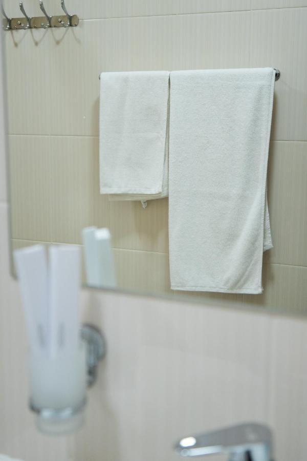 Inga Hotel יירבאן מראה חיצוני תמונה