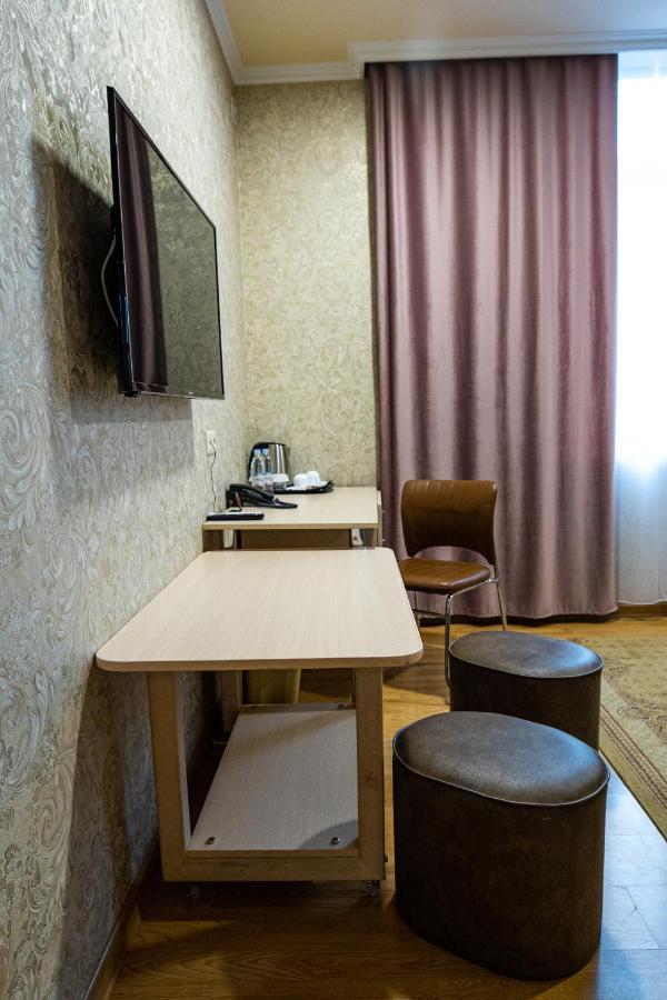 Inga Hotel יירבאן מראה חיצוני תמונה