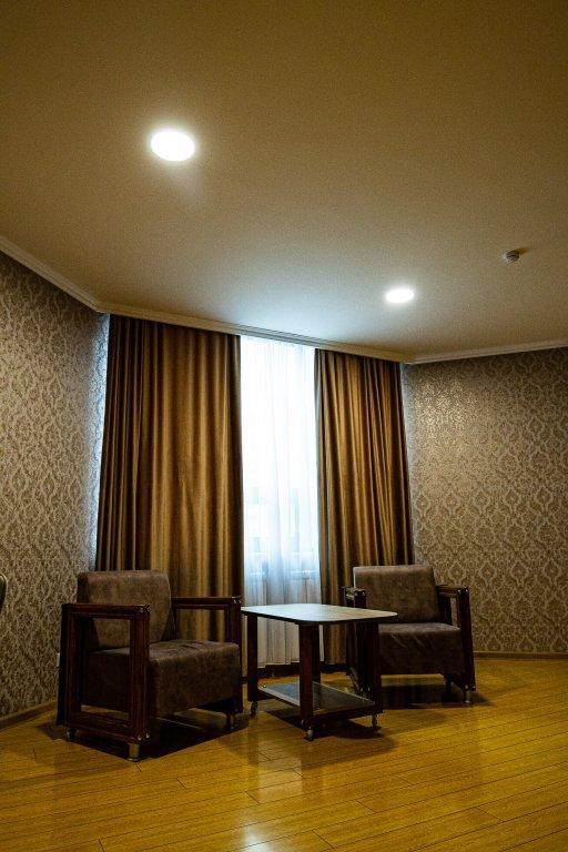 Inga Hotel יירבאן מראה חיצוני תמונה