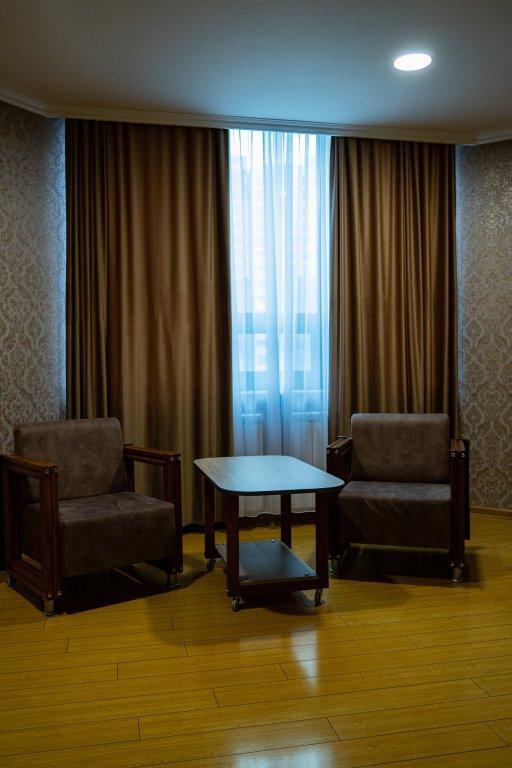 Inga Hotel יירבאן מראה חיצוני תמונה