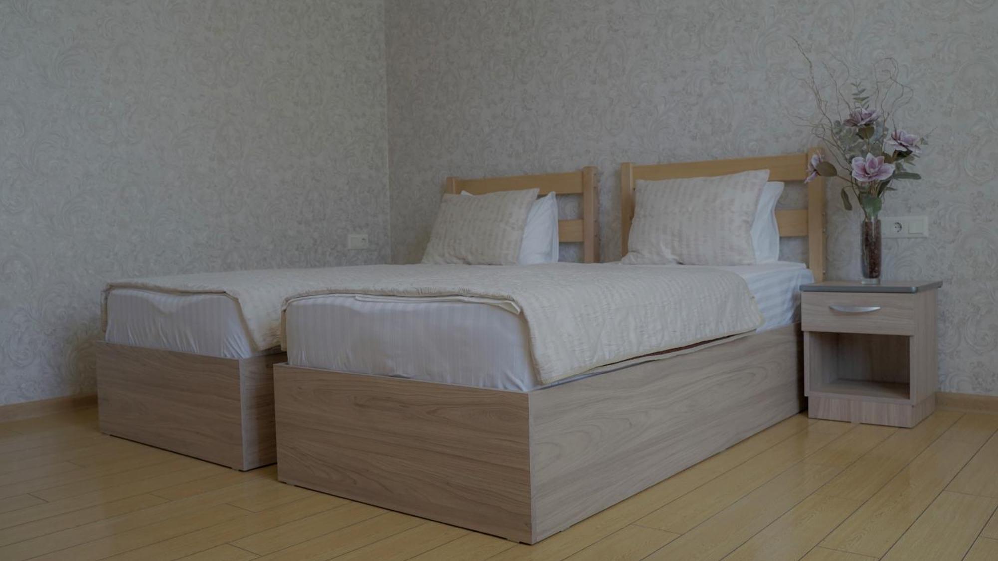 Inga Hotel יירבאן מראה חיצוני תמונה